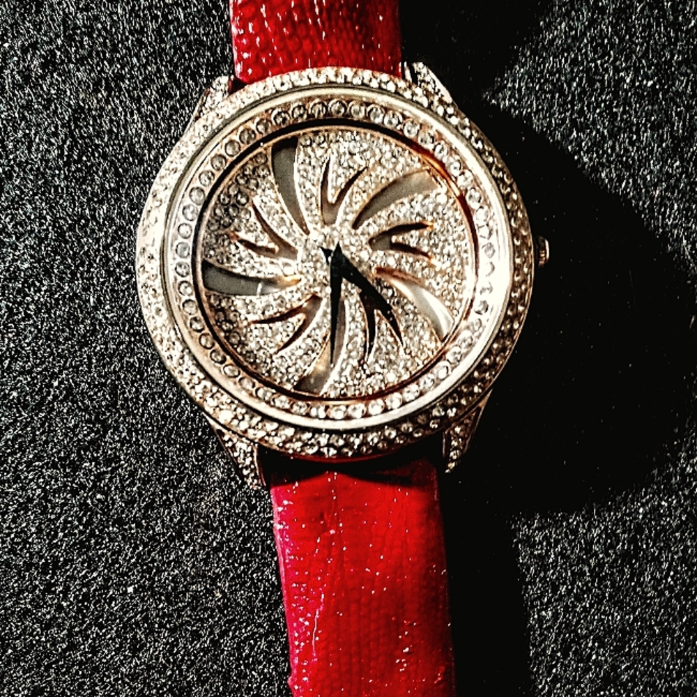 Spinning Face CZ Watch